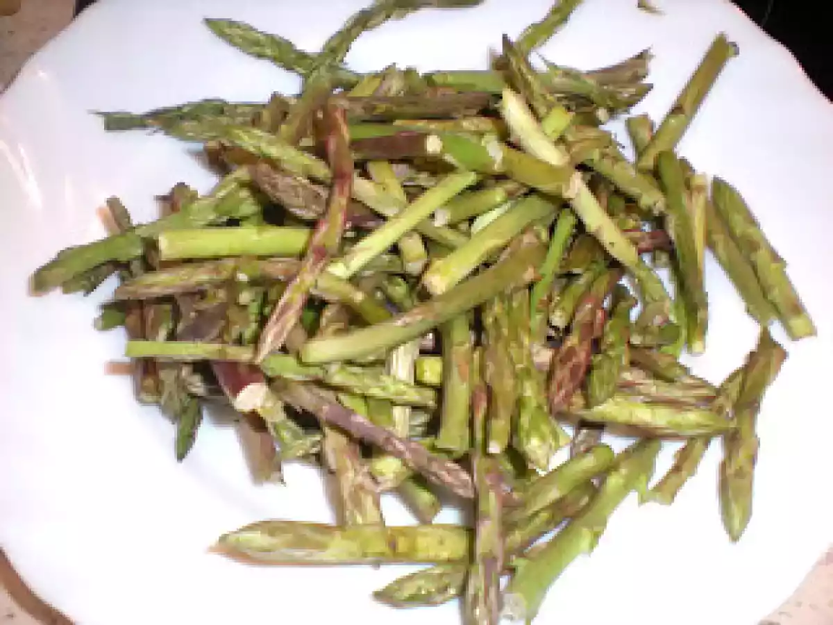 Ajo de patata con bacalao y espárragos trigueros - foto 9