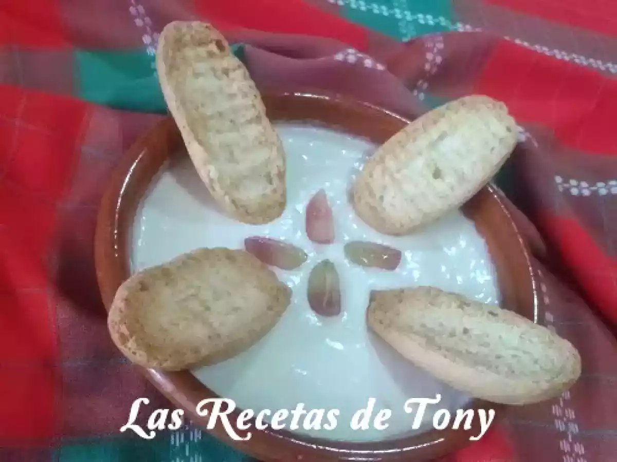 Ajoblanco almeriense