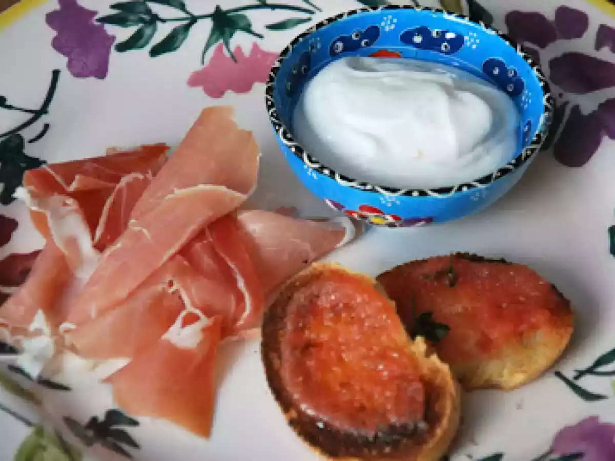 Ajonesa, alioli con leche