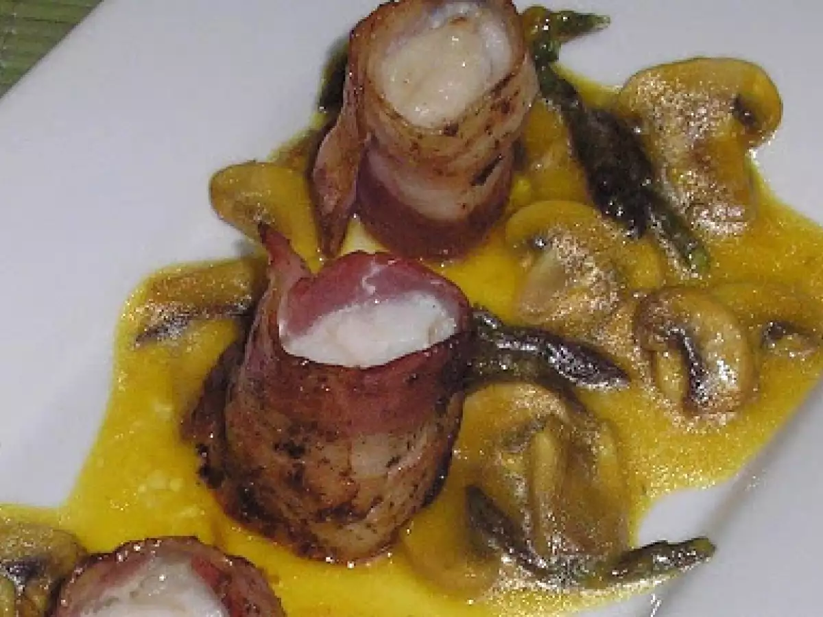 ALBARDAR EL RAPE... y acompañarlo con una salsita de champis y espárragos. - foto 2