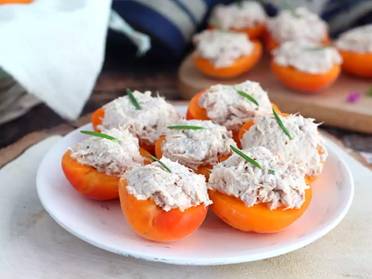 Albaricoques rellenos de atún y romero - foto 2