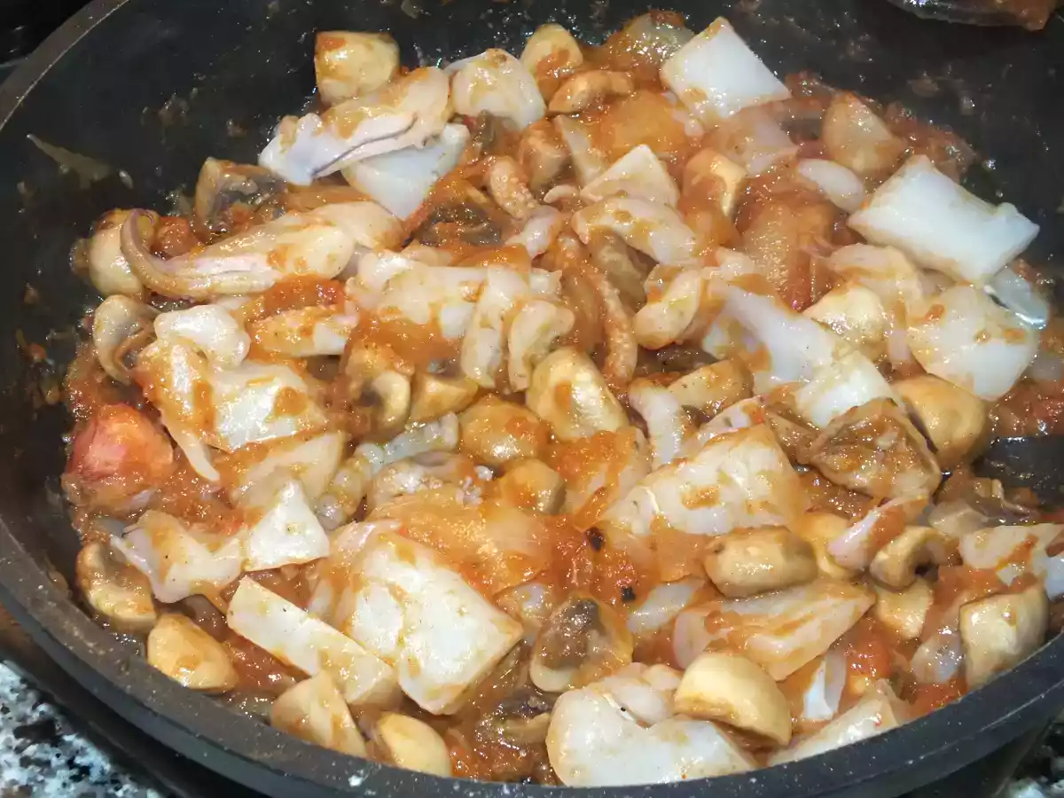 Albóndigas con Sepia y Gambas - foto 5