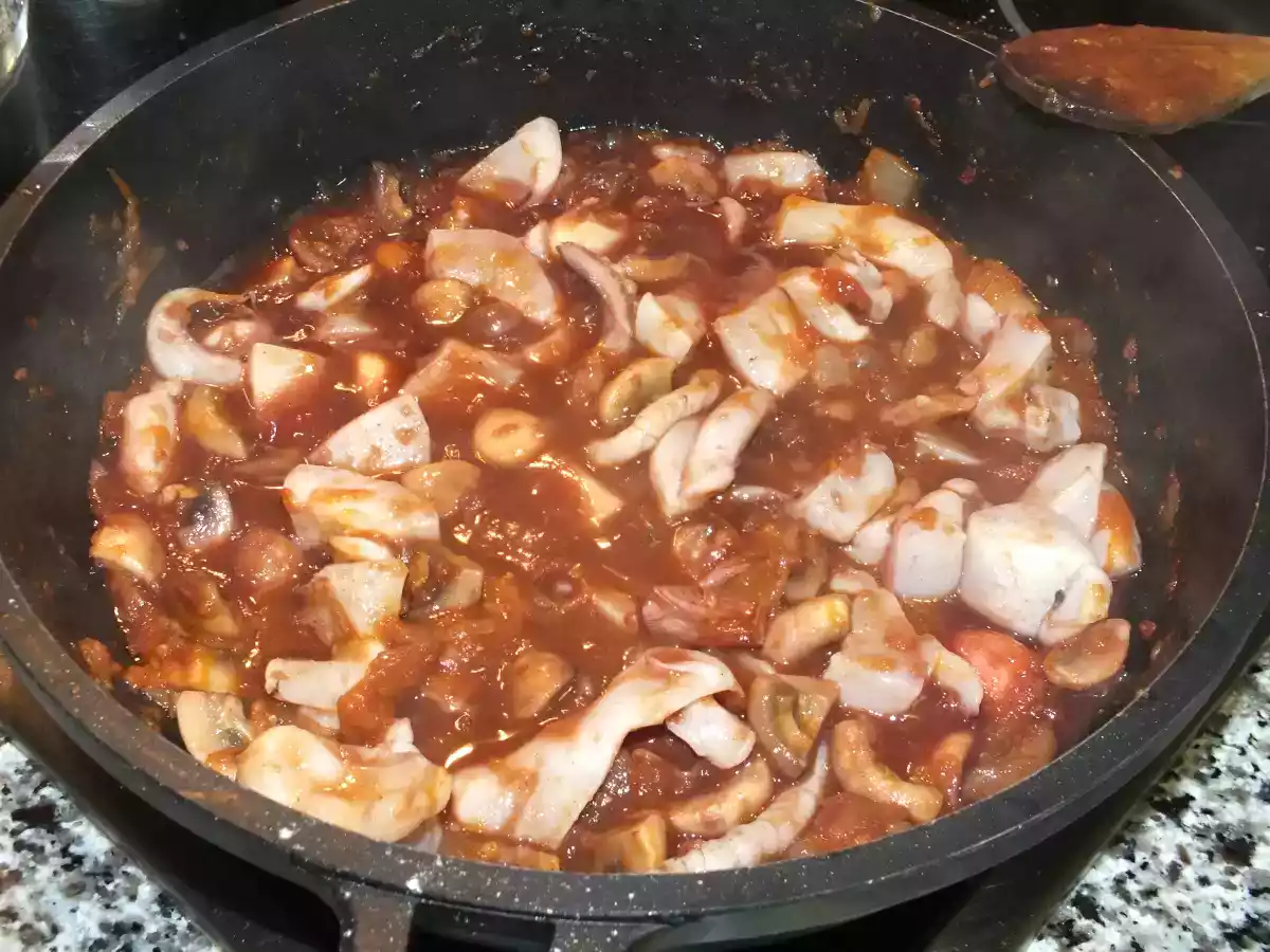 Albóndigas con Sepia y Gambas - foto 6