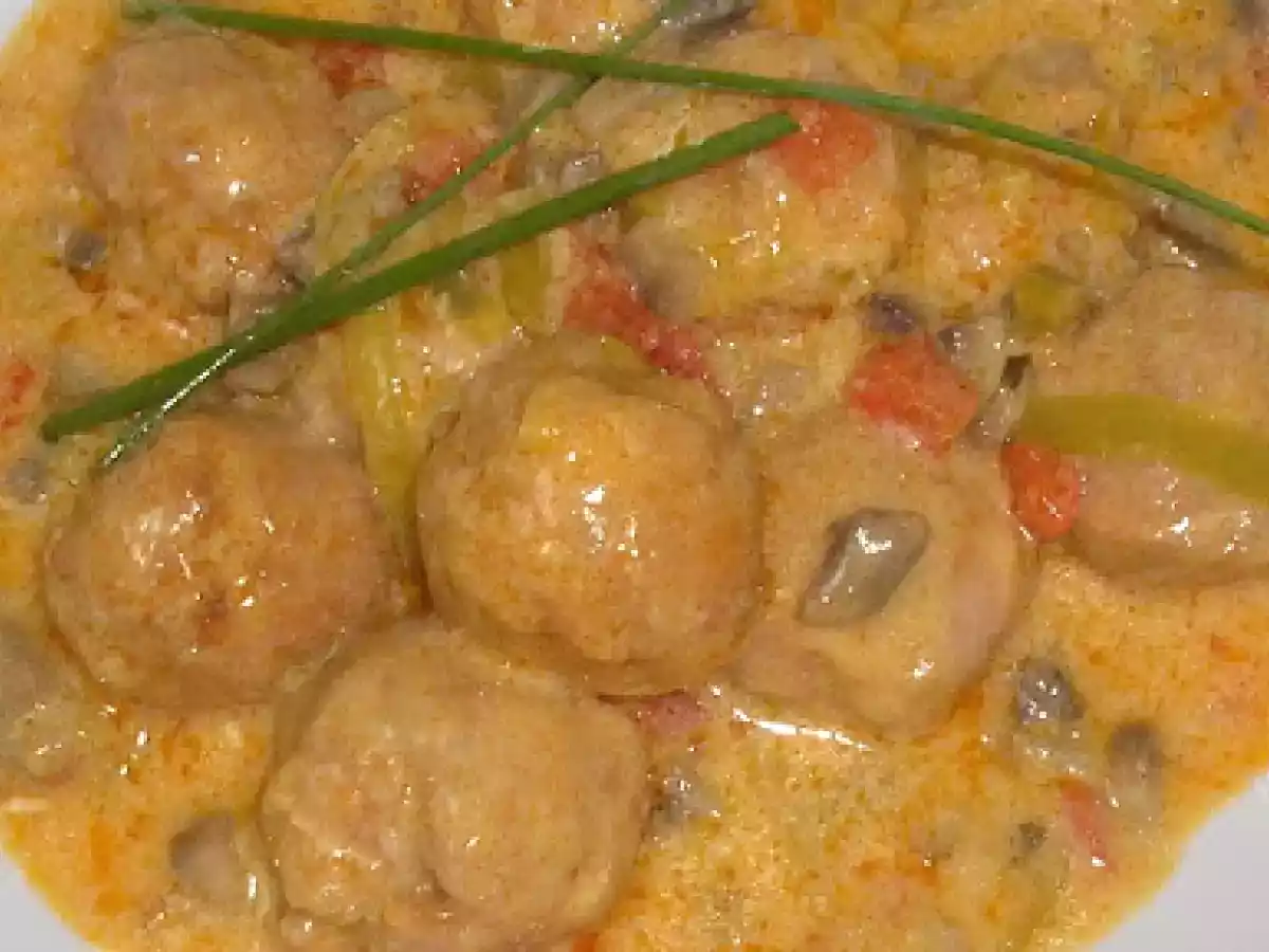ALBÓNDIGAS CON SOBRASADA - foto 2