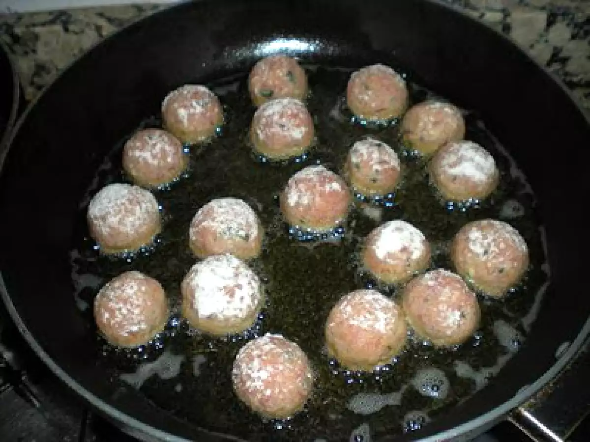 Albóndigas con tomate - foto 2