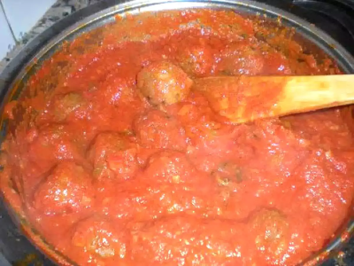 Albóndigas con tomate - foto 5
