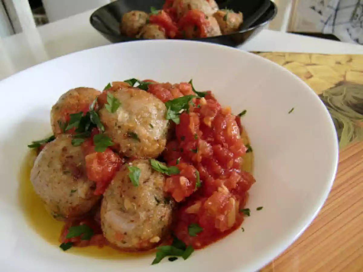 Albóndigas de atún en salsa - foto 3