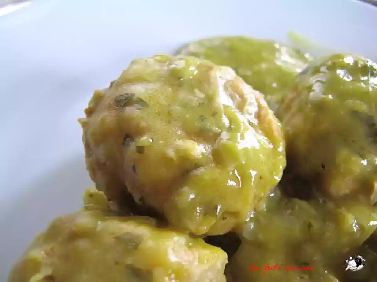 ALBONDIGAS DE BACALAO EN SALSA VERDE - foto 2