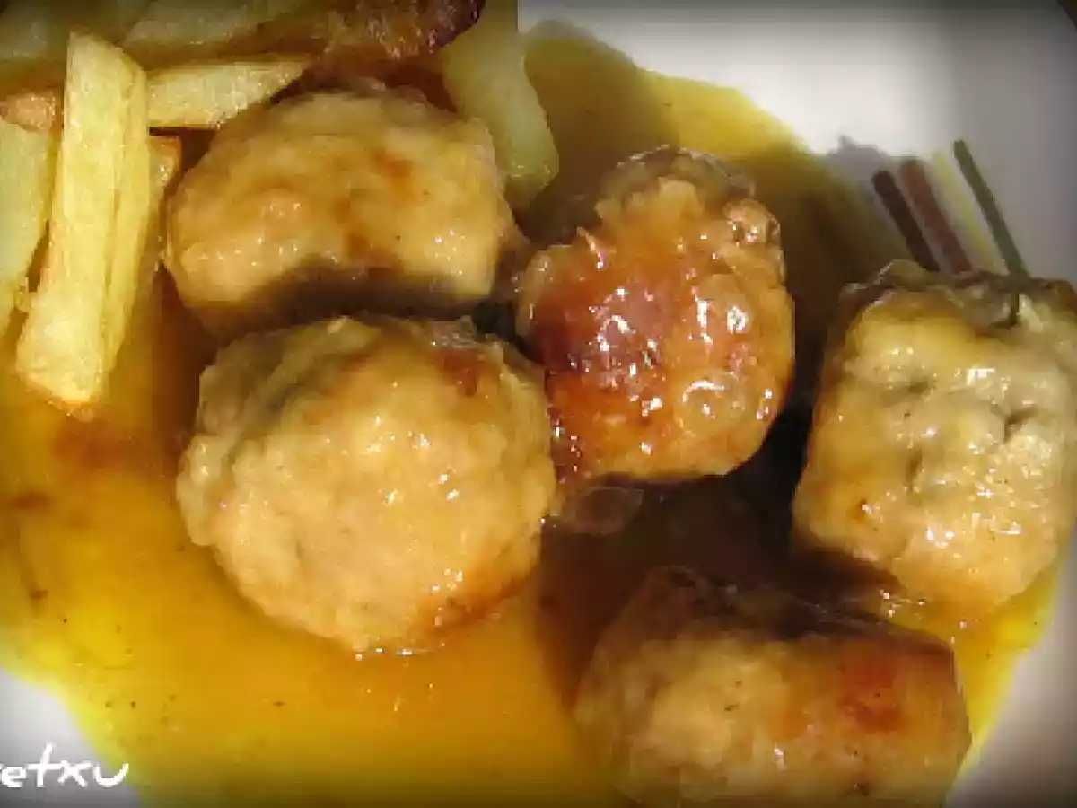 Albóndigas de Cerdo y Champiñónes Rellenas Y en Salsa de Cebolla (fussioncook) - foto 2