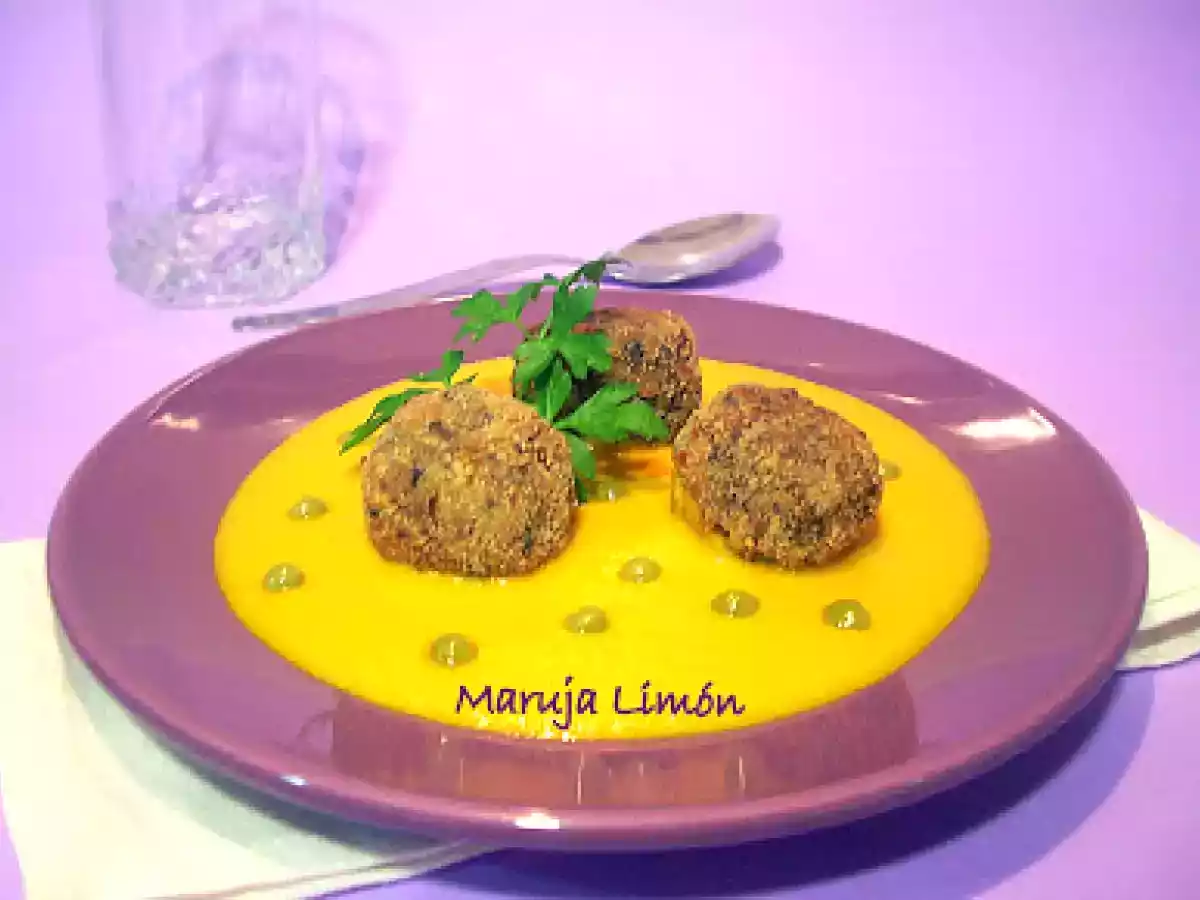 Albóndigas de champiñón con crema de calabaza