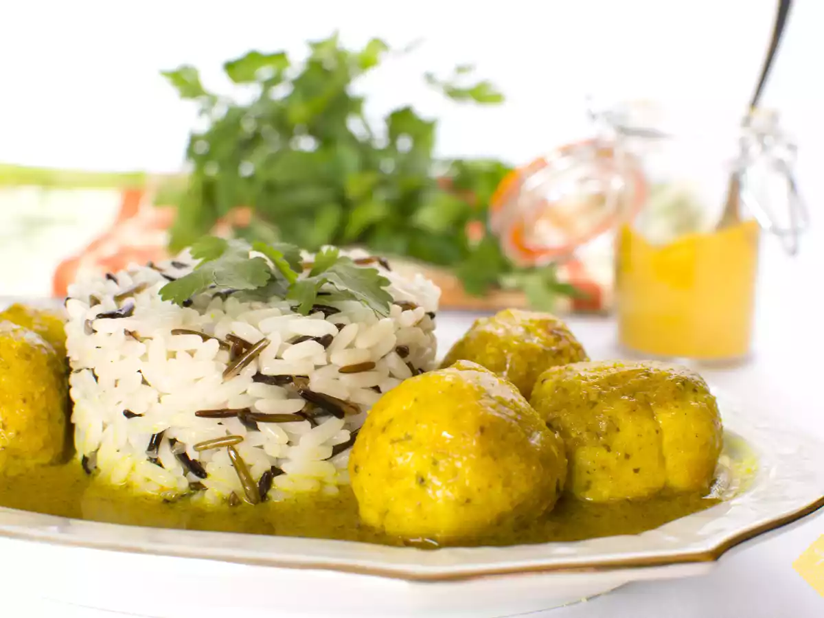 Albóndigas de pavo en salsa de almendras