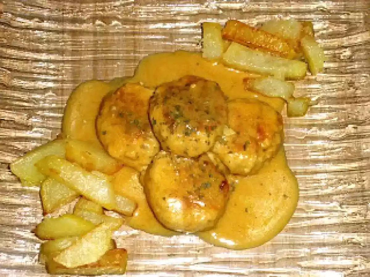 Albóndigas de Pollo al Curry con Leche de Coco