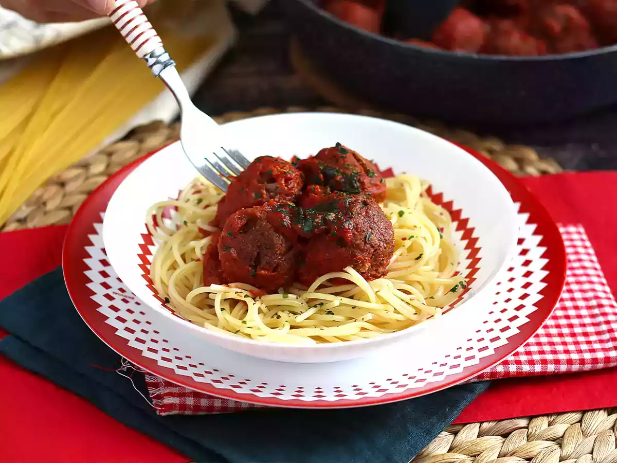 Albóndigas de seitán con tomate - foto 5