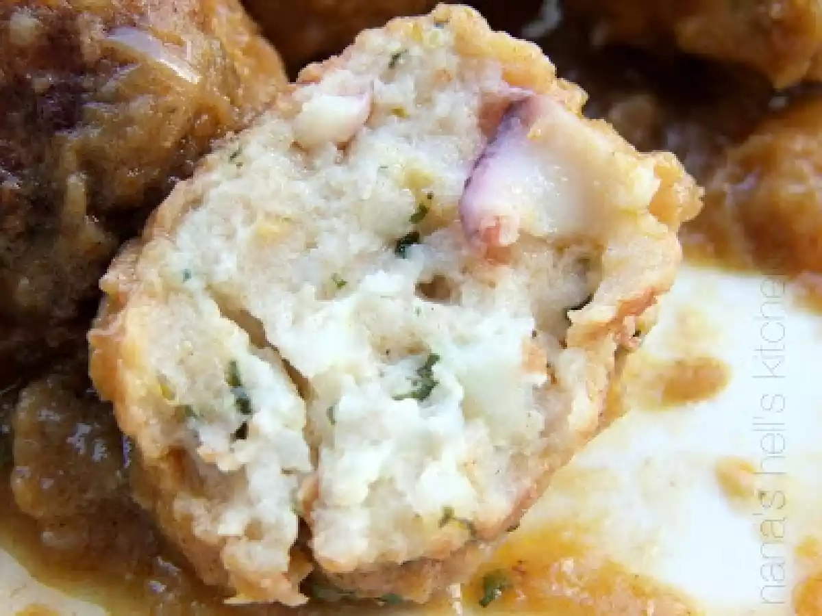 Albóndigas de sepia en salsa