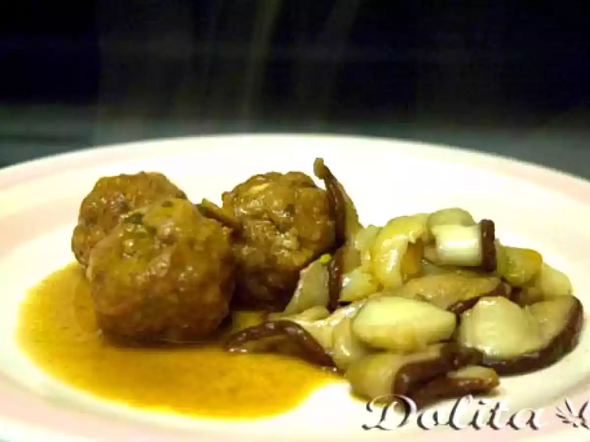Albóndigas de ternera con boletus - foto 2