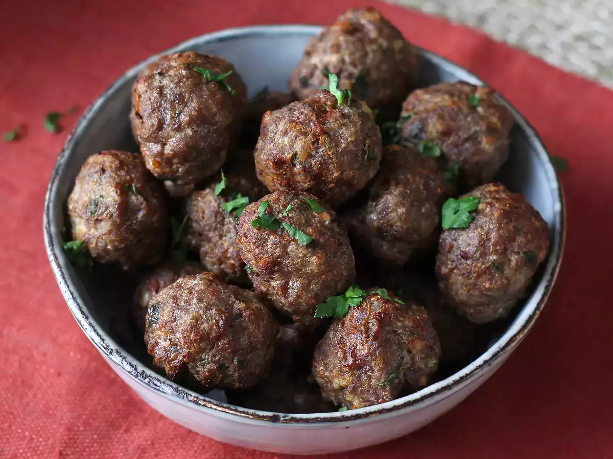 Albóndigas de ternera en freidora de aire, muy jugosas: receta fácil y rápida - foto 4