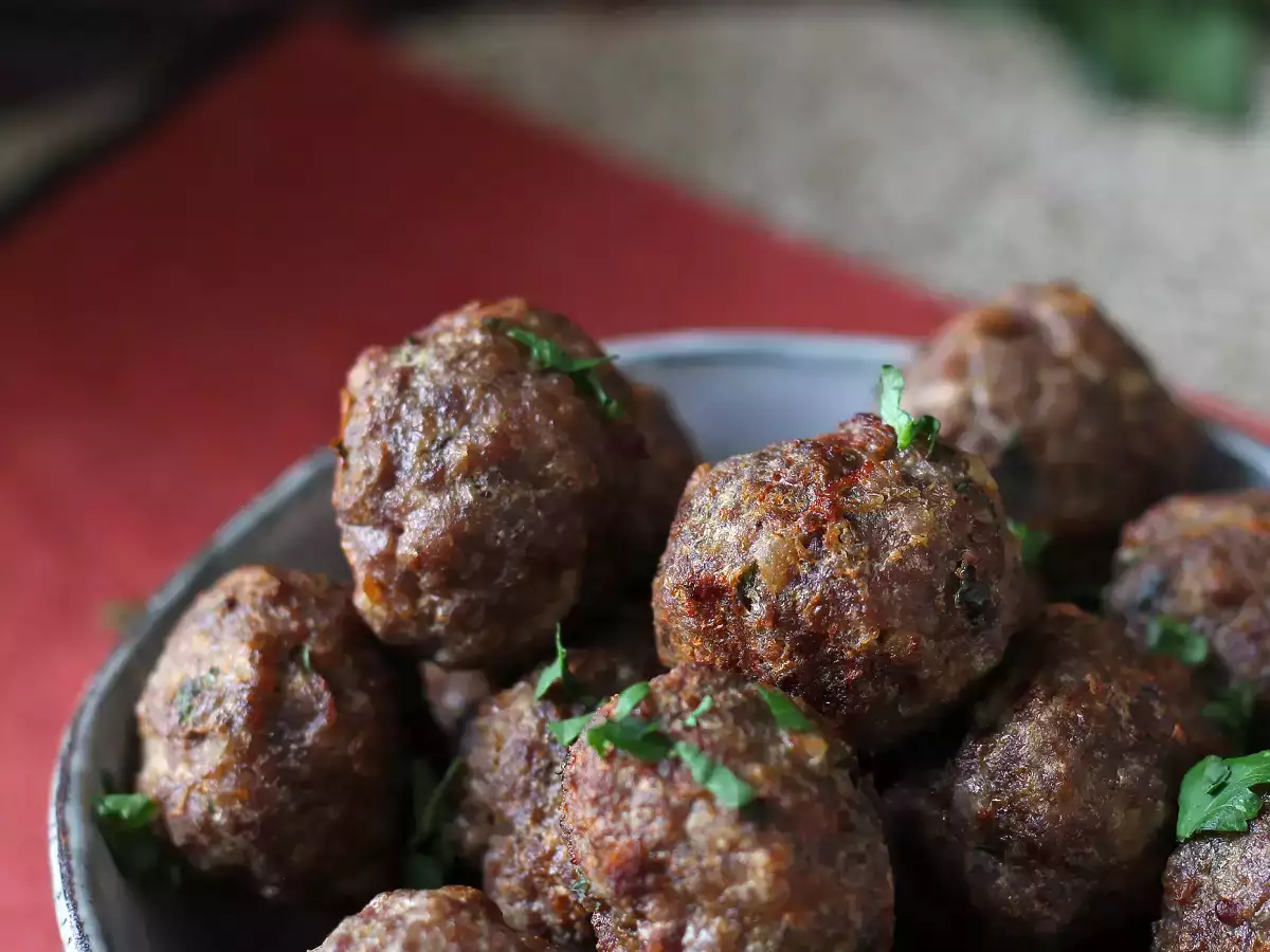 Albóndigas de ternera en freidora de aire, muy jugosas: receta fácil y rápida - foto 6