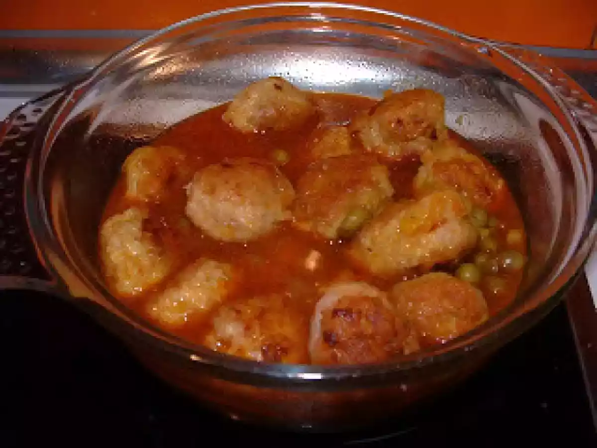 ALBÓNDIGAS EN SALSA - foto 2