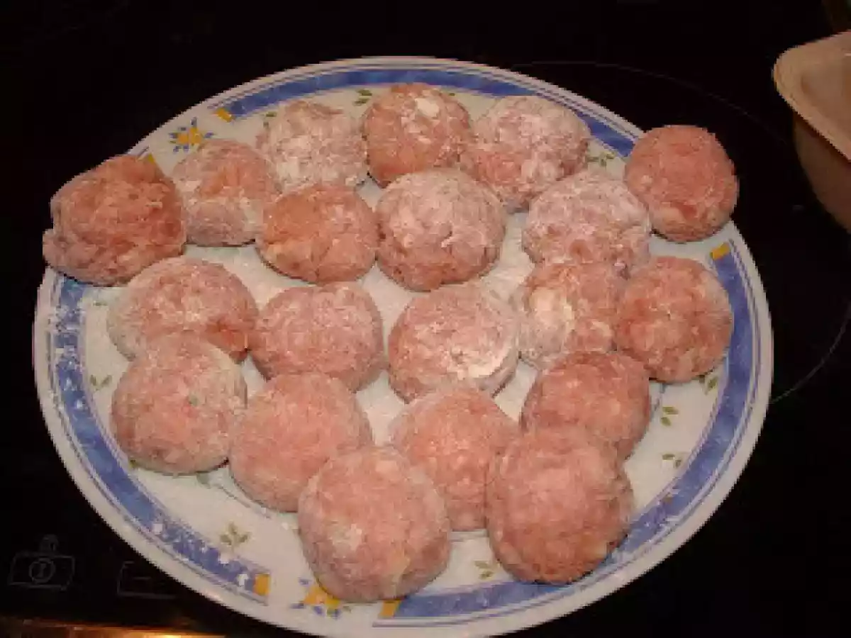 ALBÓNDIGAS EN SALSA - foto 6