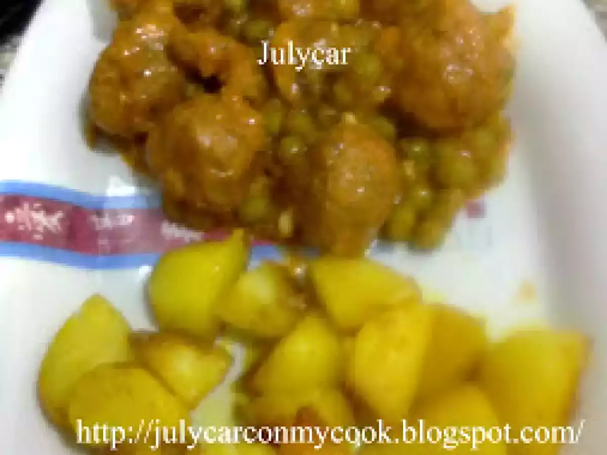 Albondigas en salsa con tempura, Patatas especiadas Ra el Hanout olla GM D