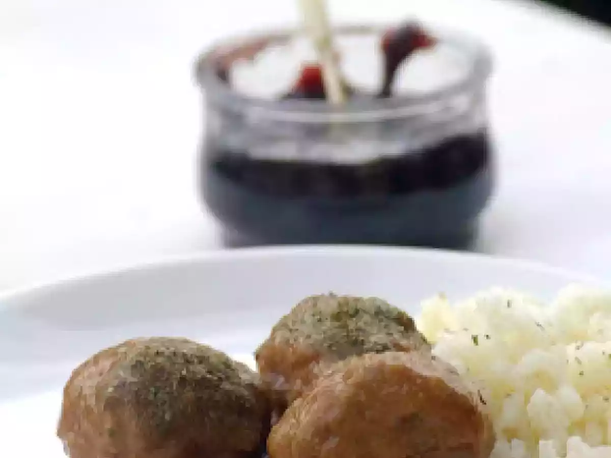Albóndigas suecas con salsa de arándanos - foto 2