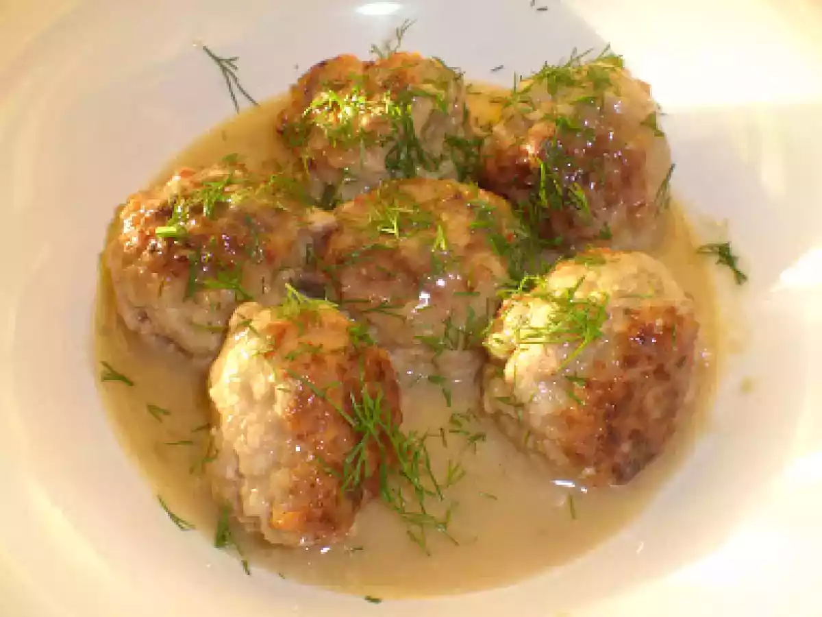 Albóndigas suecas de cerdo con salsa
