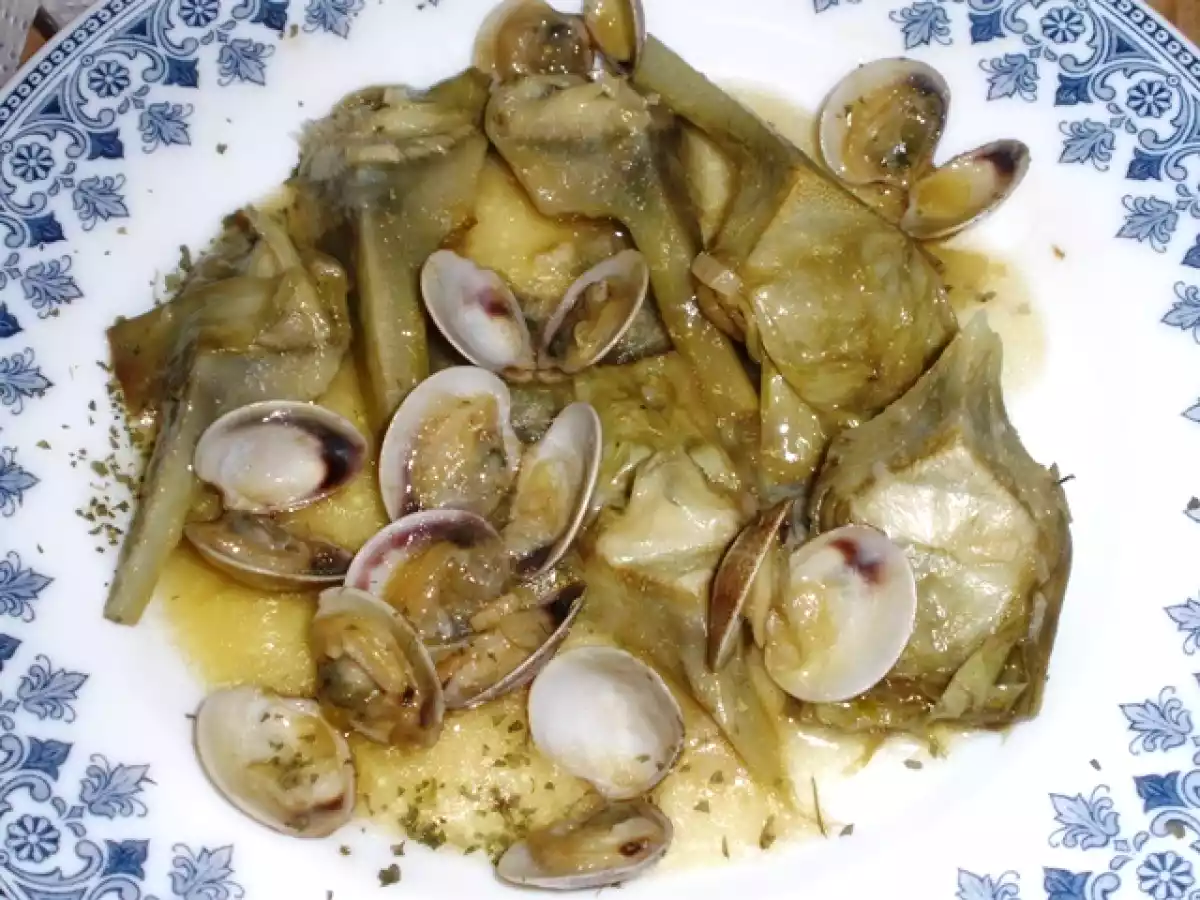 Alcachofas con Almejas