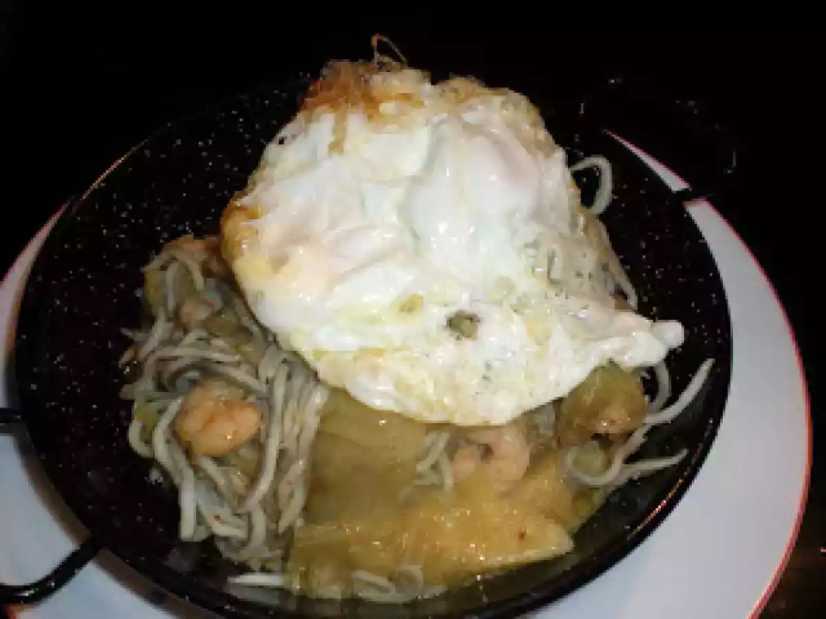 Alcachofas con gulas y huevo roto - foto 2