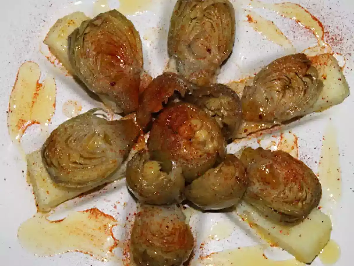 Alcachofas en aceite de oliva y emplatada a la gallega - foto 2