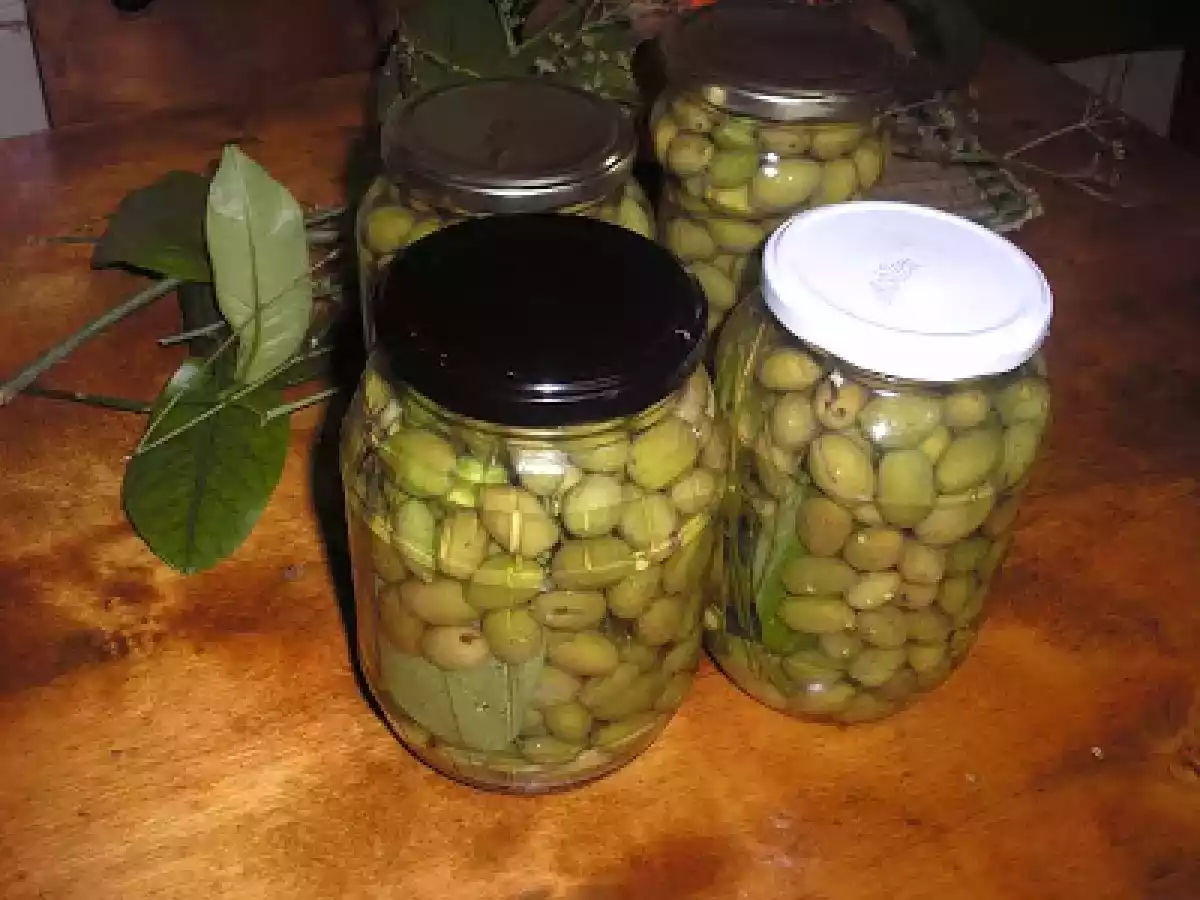 ALIÑANDO ACEITUNAS. - foto 6