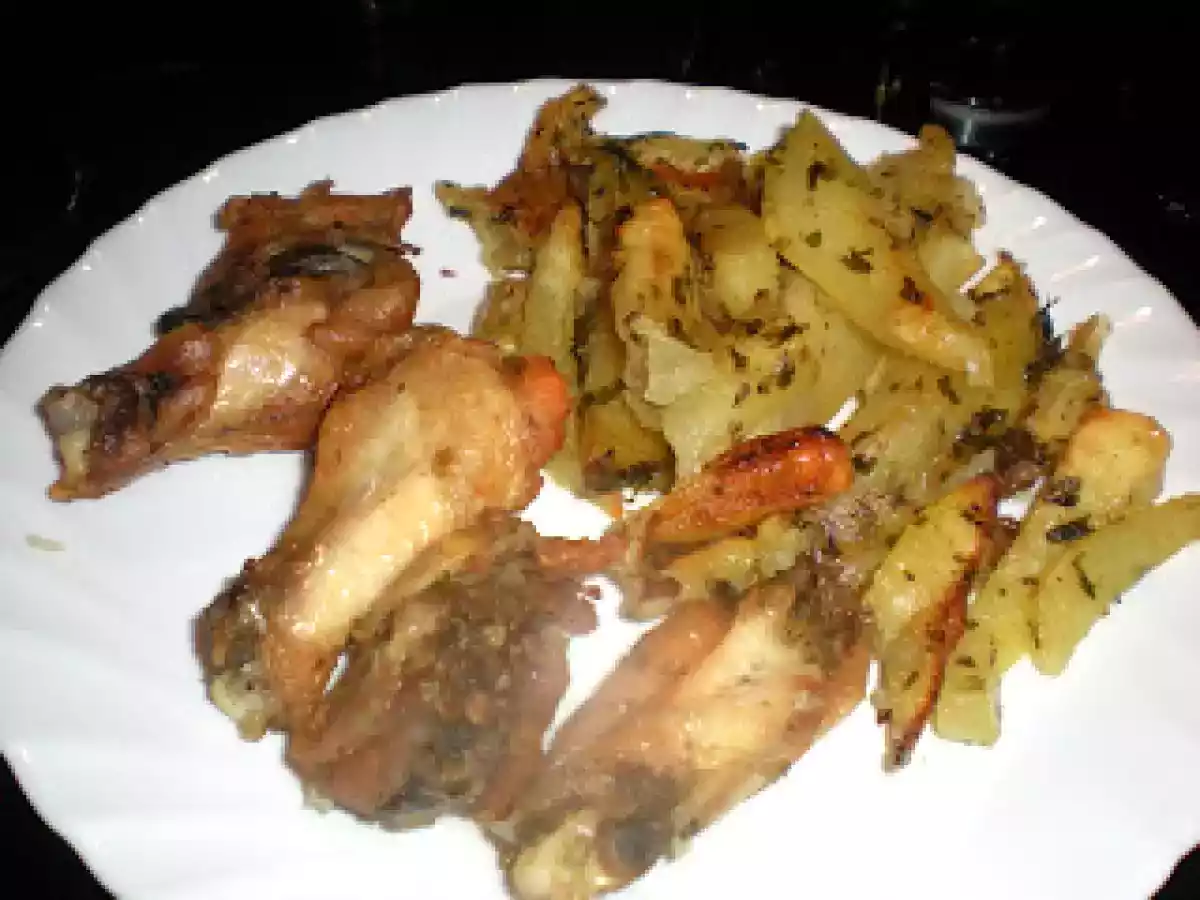 Alitas de pollo al horno con patatas - foto 3