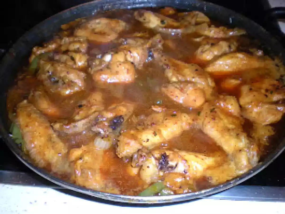 Alitas de pollo en salsa - foto 2
