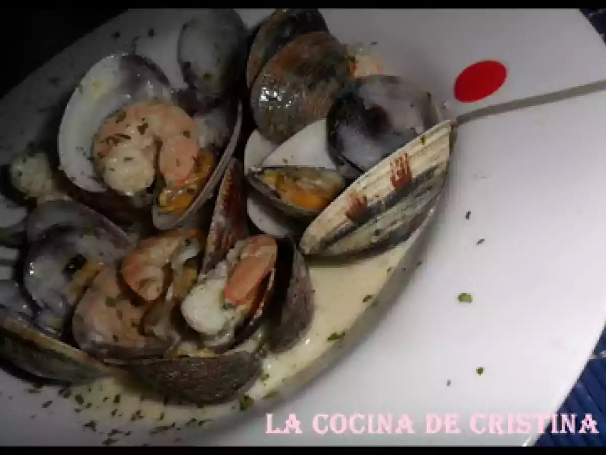 ALMEJAS CON GAMBAS EN CREMA DE CAVA - foto 2