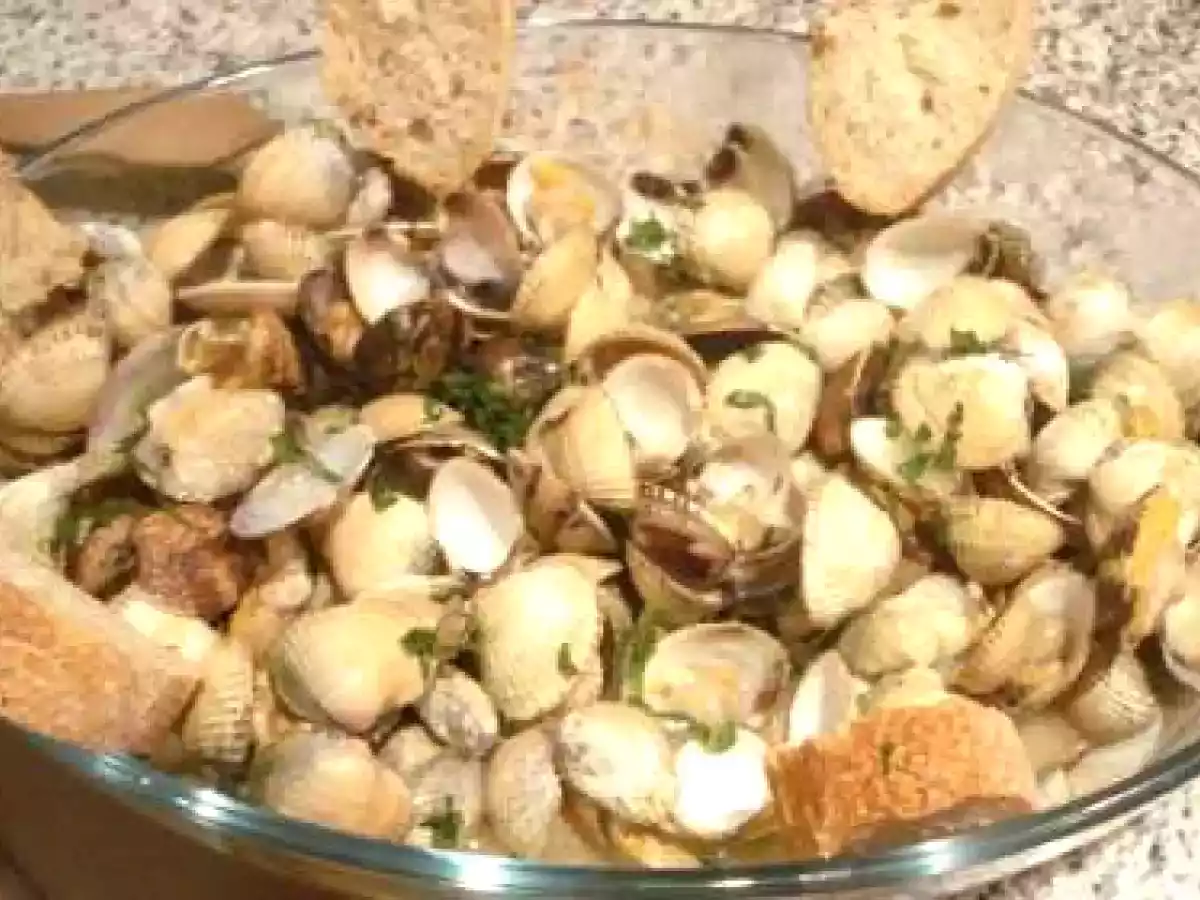 Almejas y berberechos a la cerveza