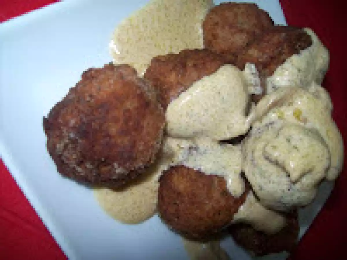 ALMONDIGAS CON SALSA DE CHAMPIÑONES THX Y FC.