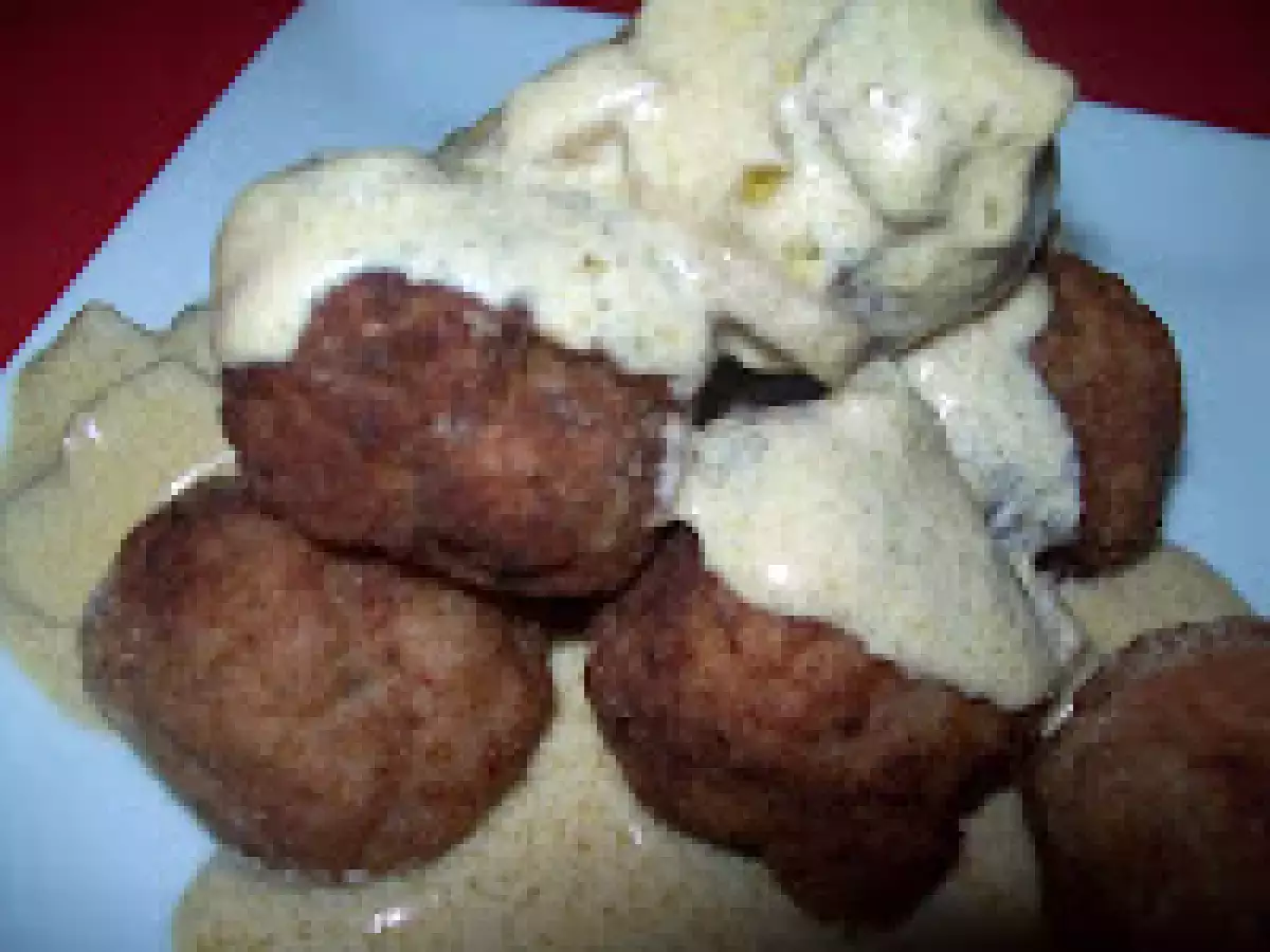 ALMONDIGAS CON SALSA DE CHAMPIÑONES THX Y FC. - foto 2