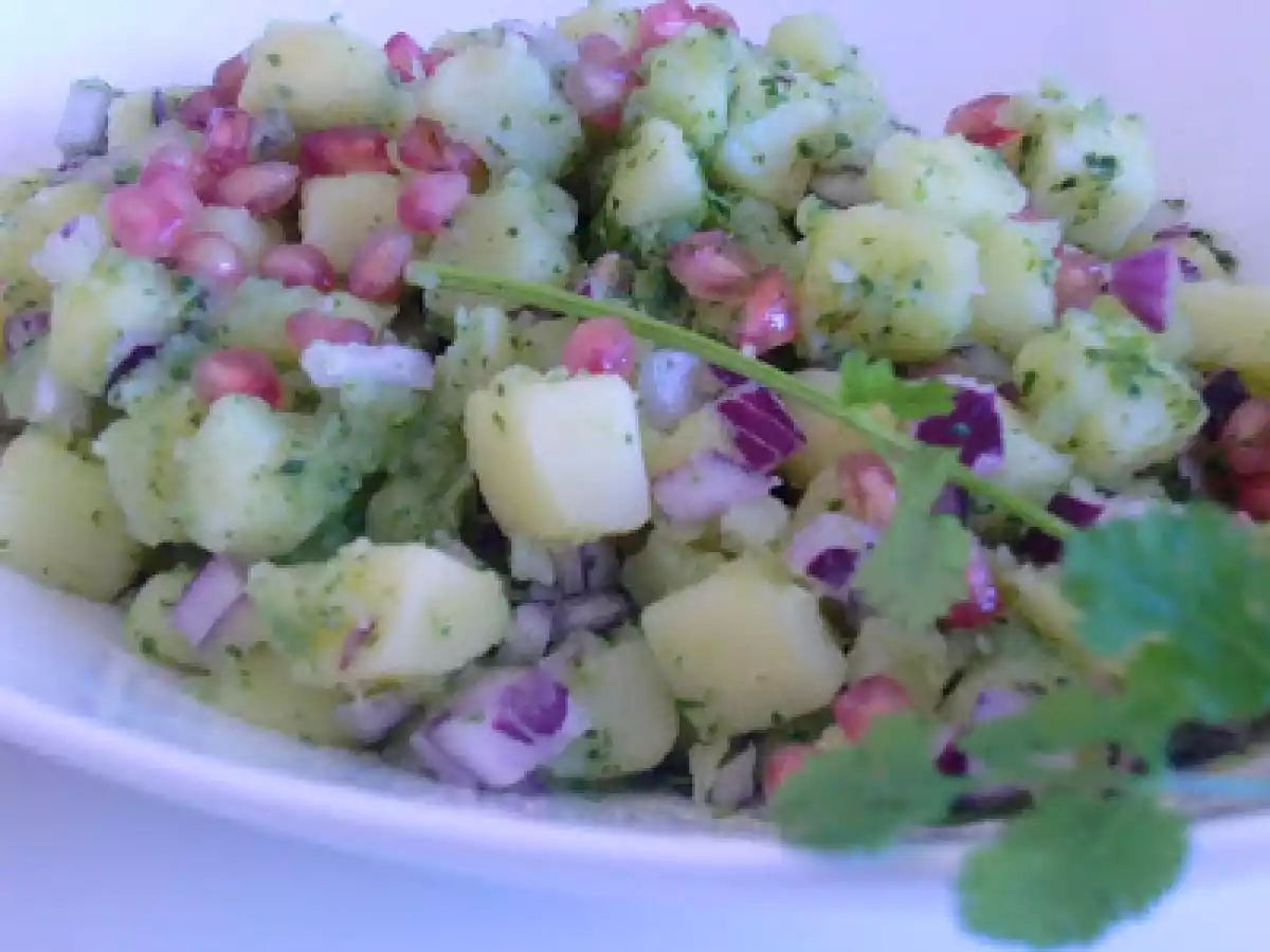 Aloo chat, aperitivo picante de patata indio