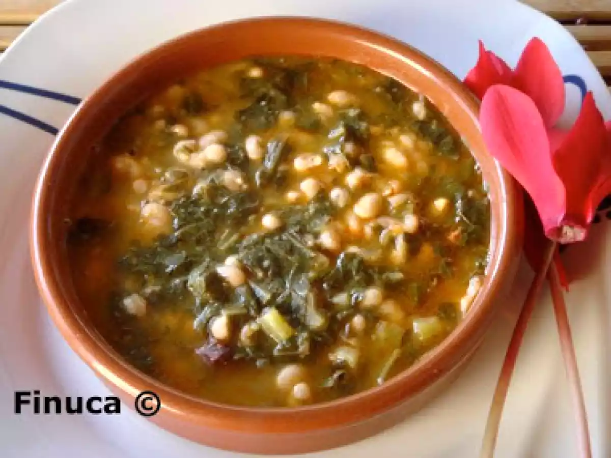 Alubias blancas con berza de la huerta