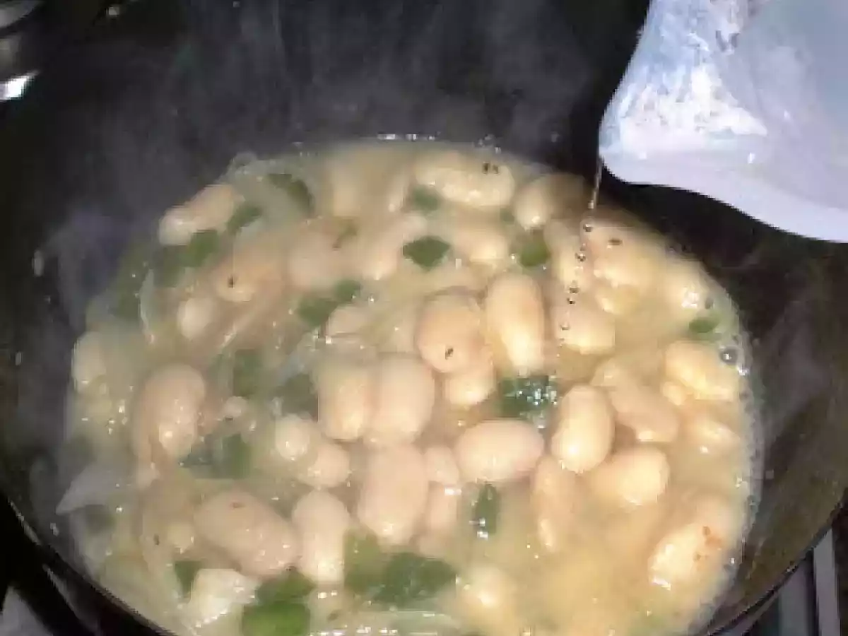 Alubias con Almejas y Gambas - foto 4