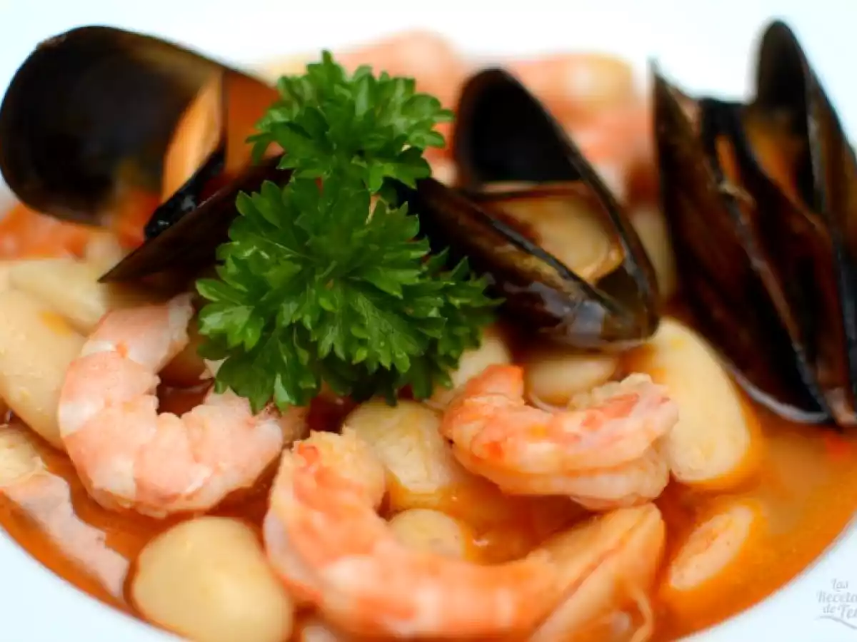 Alubias con langostinos y mejillones