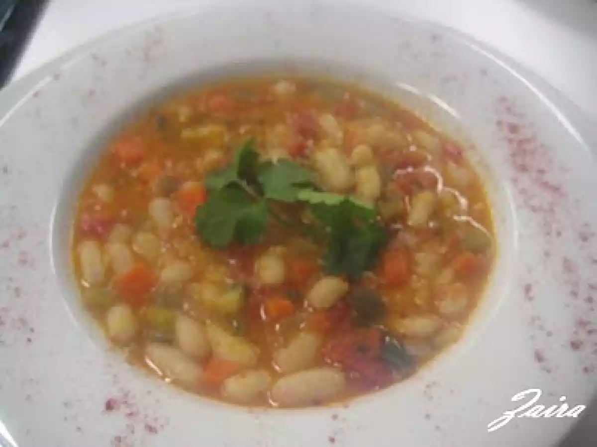 Alubias o judías blancas con verduritas - foto 2