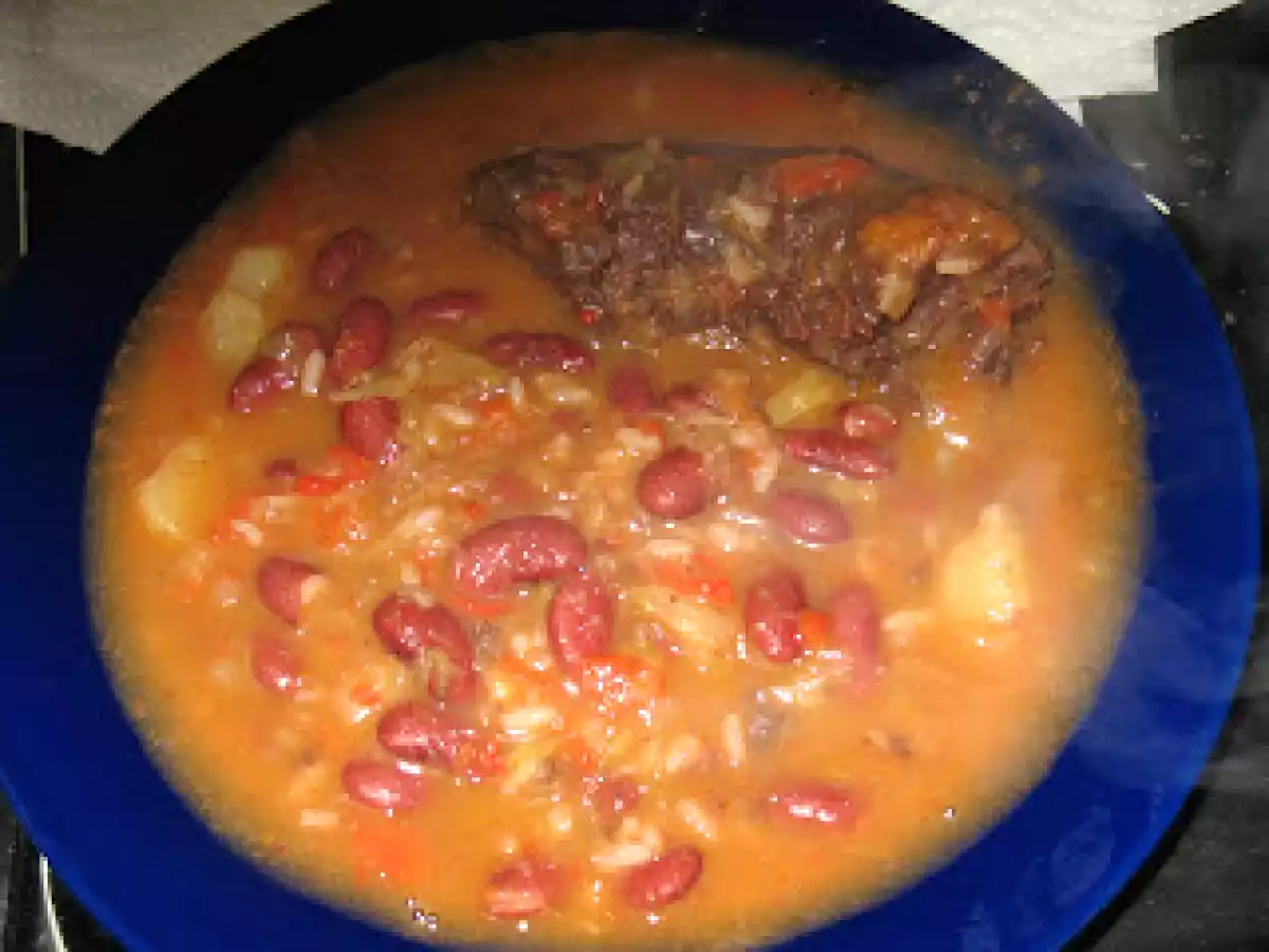 Alubias rojas con morcilla