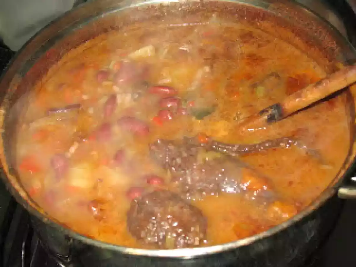 Alubias rojas con morcilla - foto 3