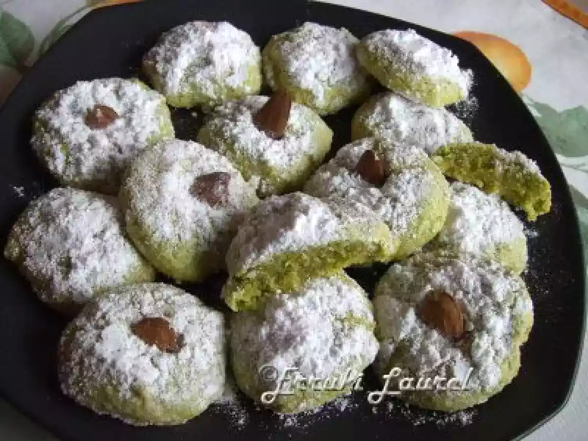 Amarettis de almendra y pistacho - foto 2