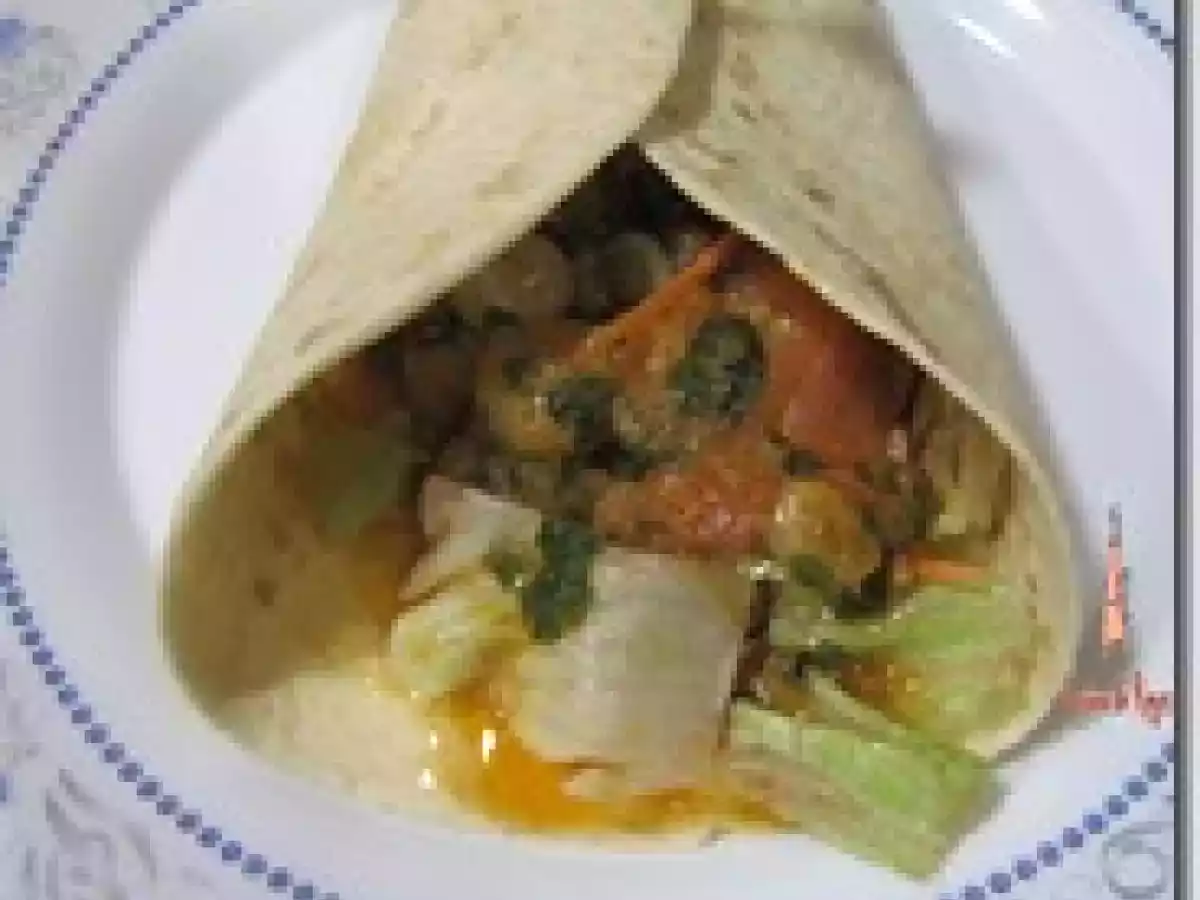 AREPA CON GAMBAS AL PIL-PIL Y SALMON