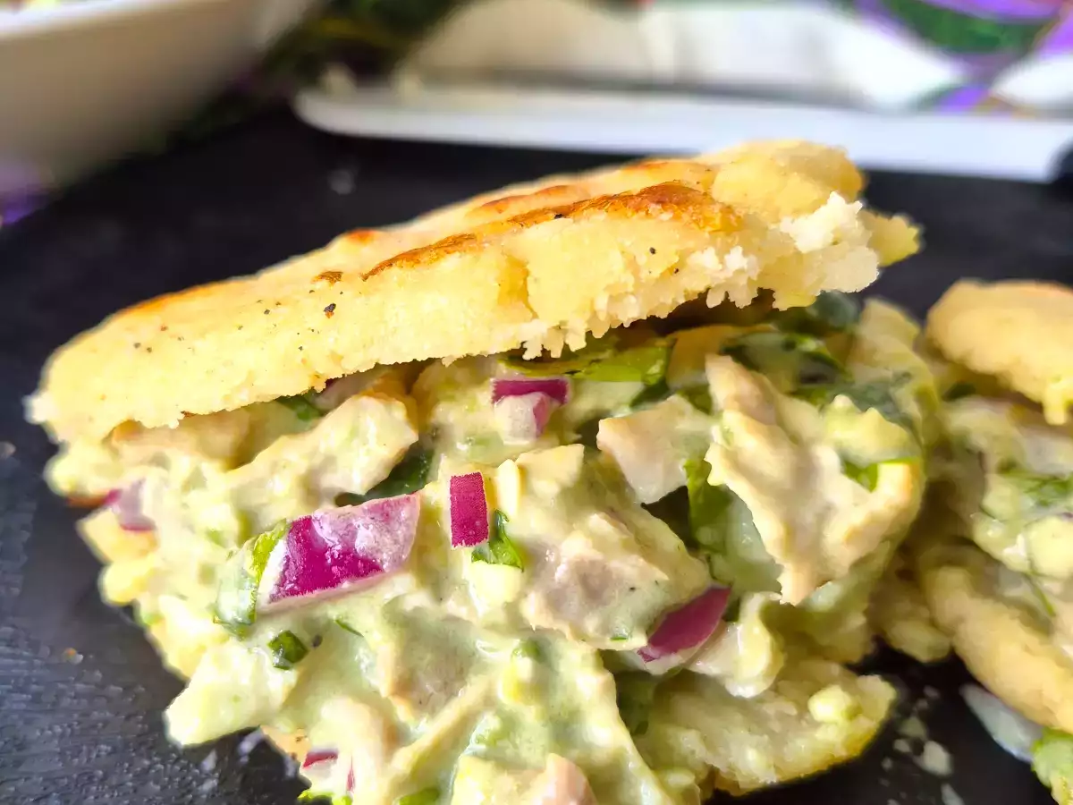 Arepa Reina Pepiada {receta venezolana} - foto 2