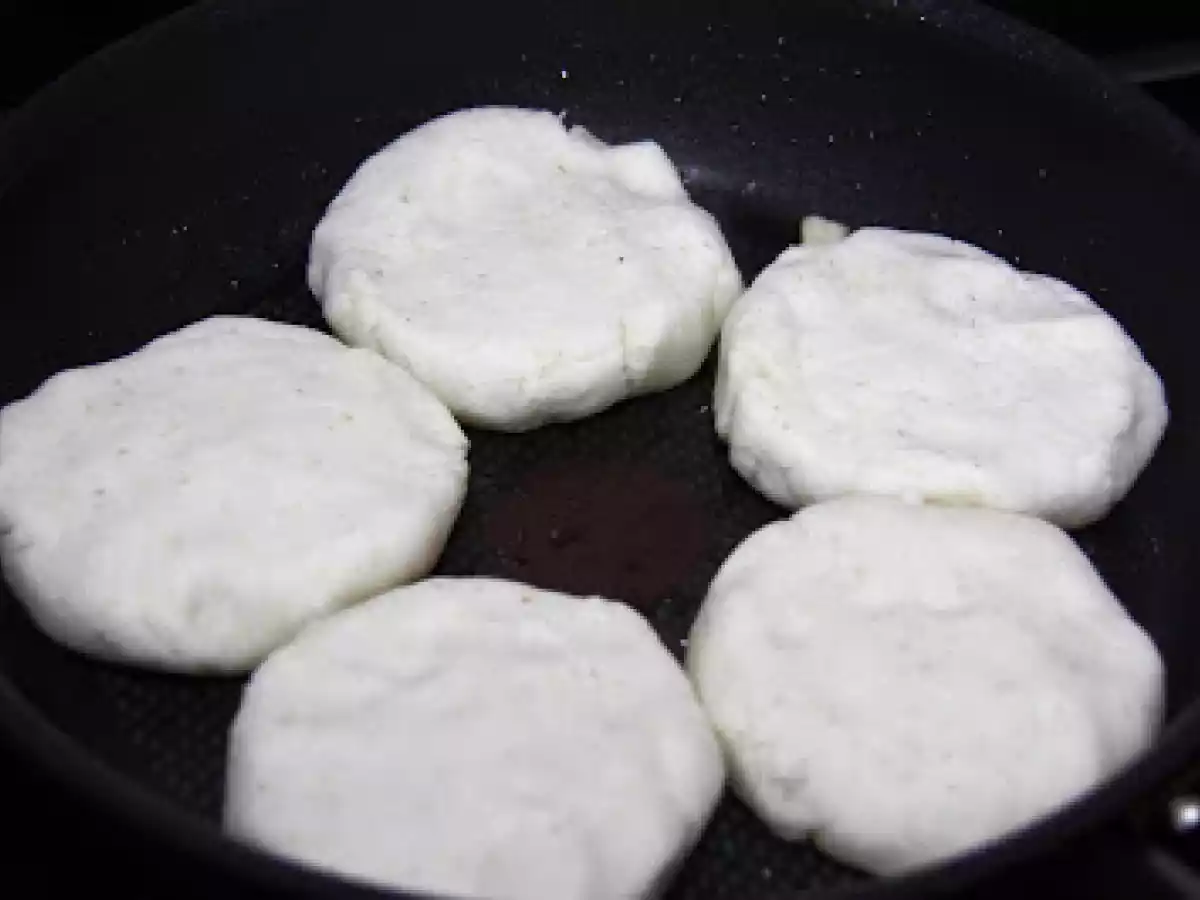 Arepas con carne mechada - foto 3