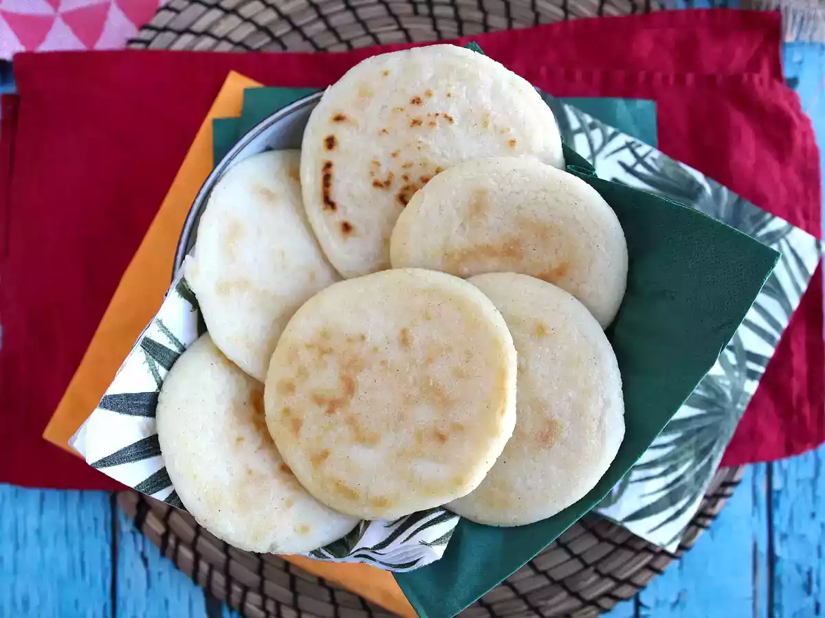 Arepas venezolanas, panecillos sin gluten con sólo 3 ingredientes - foto 3