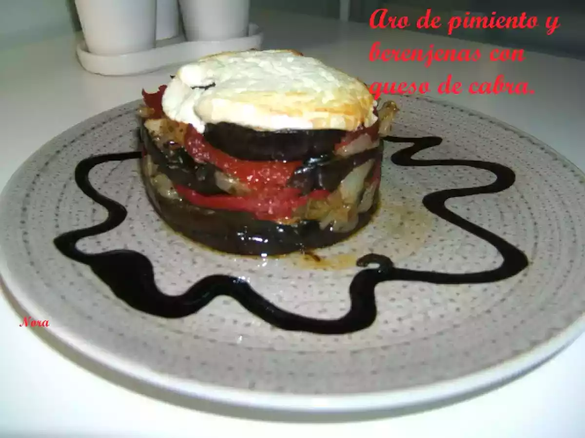 Aro de pimiento y berenjenas con queso de cabra.