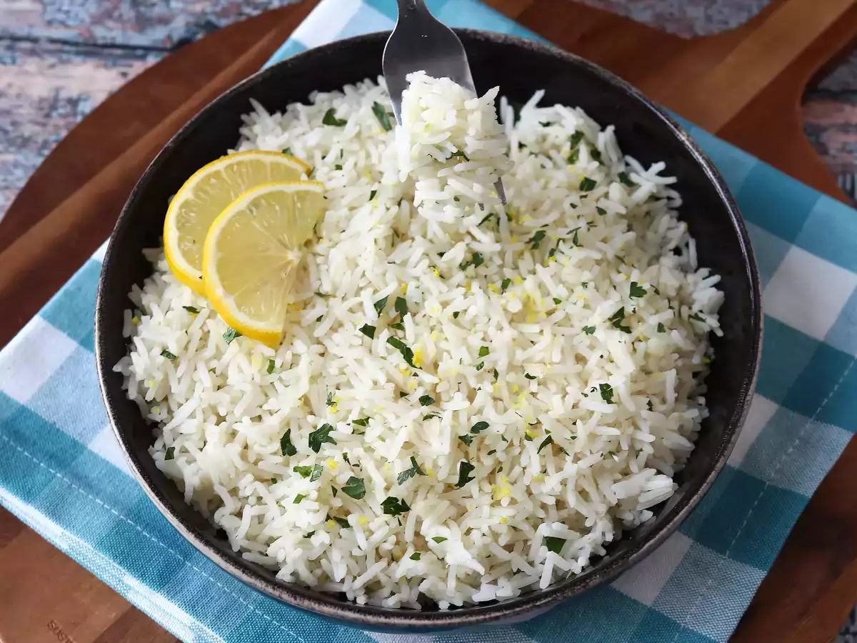 Arroz al limón fácil: la guarnición perfecta para carnes y pescados - foto 4